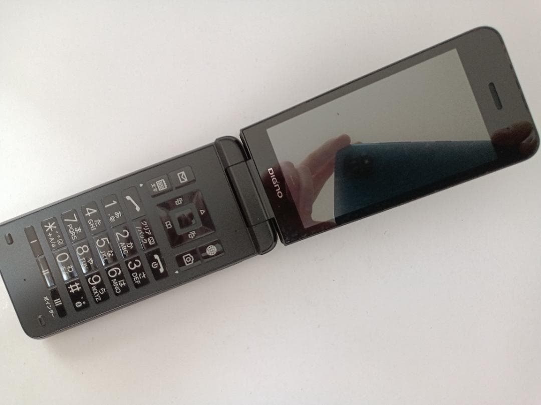 ☆ Y!mobile DIGNO ケータイ4 A203KC ブラック