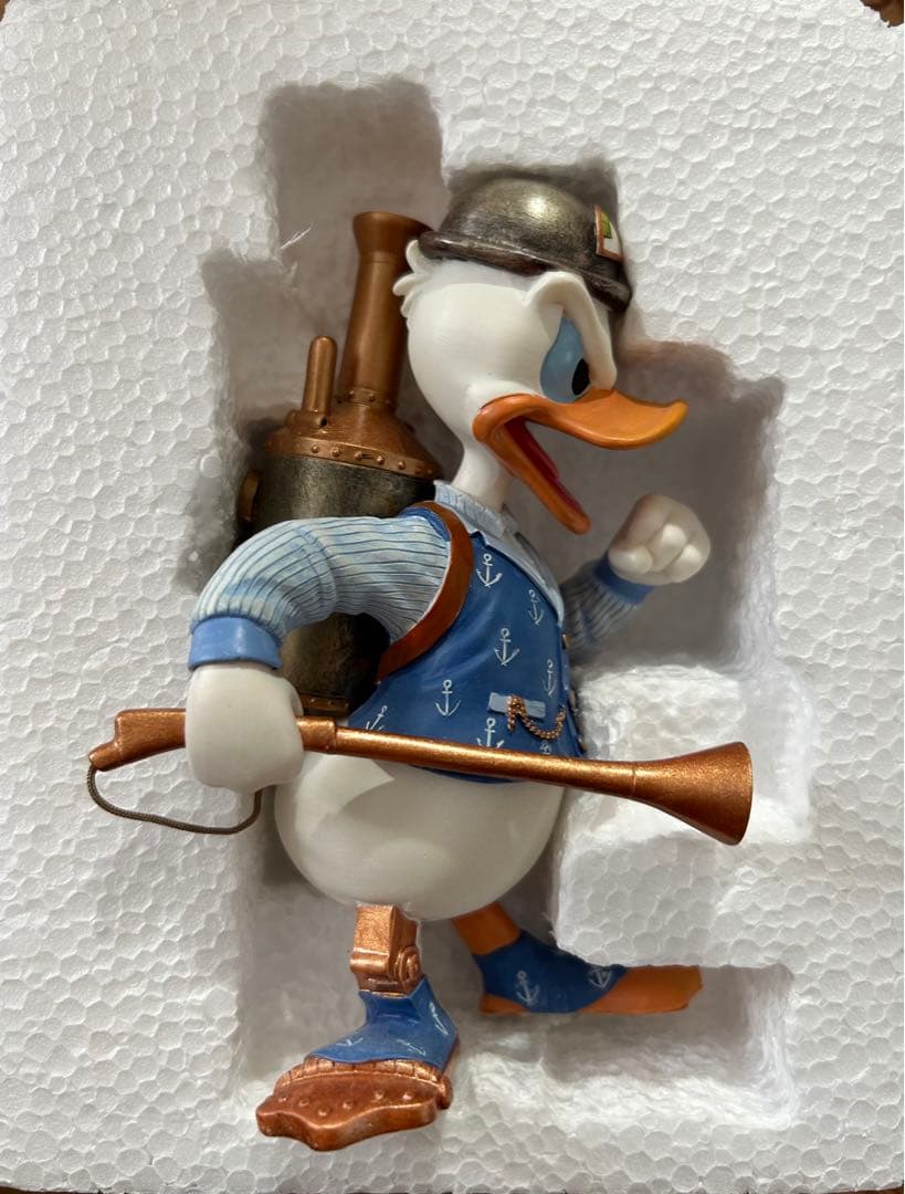 レア　SHOWCASE COLLECTION ドナルドダック フィギュア 軍服風