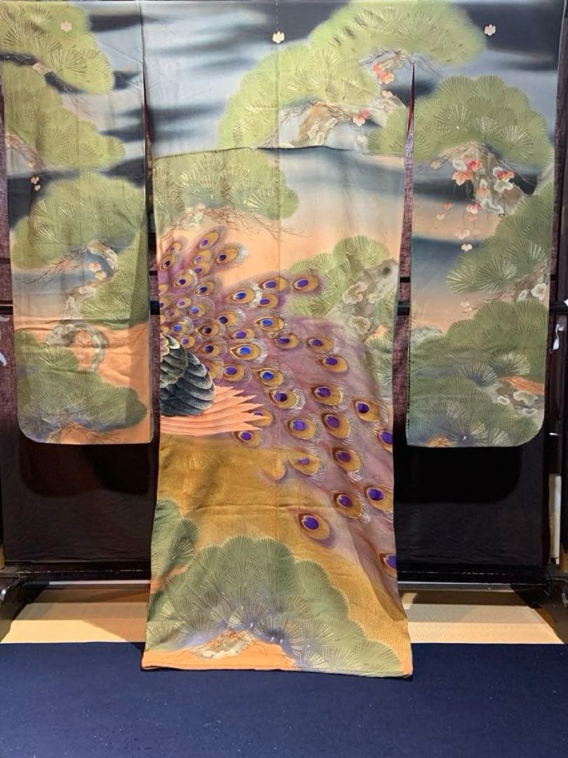 【最終お値下げ】アンティーク振袖 孔雀と松文様ヴィンテージリメイク豪華高級