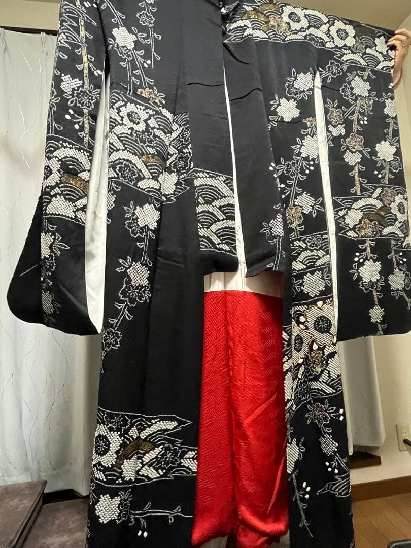 か*る様 【桐箱付】きものやまと振袖セット 黒・金・赤　梅柄　金帯