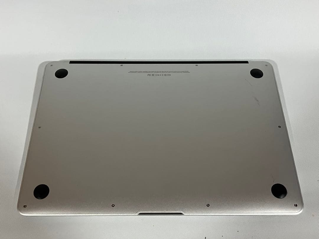 MacBook Air 13インチ i5
