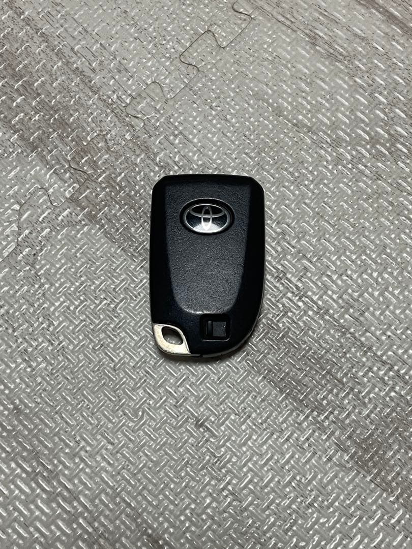 ハイエース200系　スマートキー