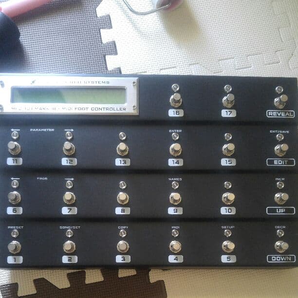 Fractal Audio AXE-FX専用フットスイッチ