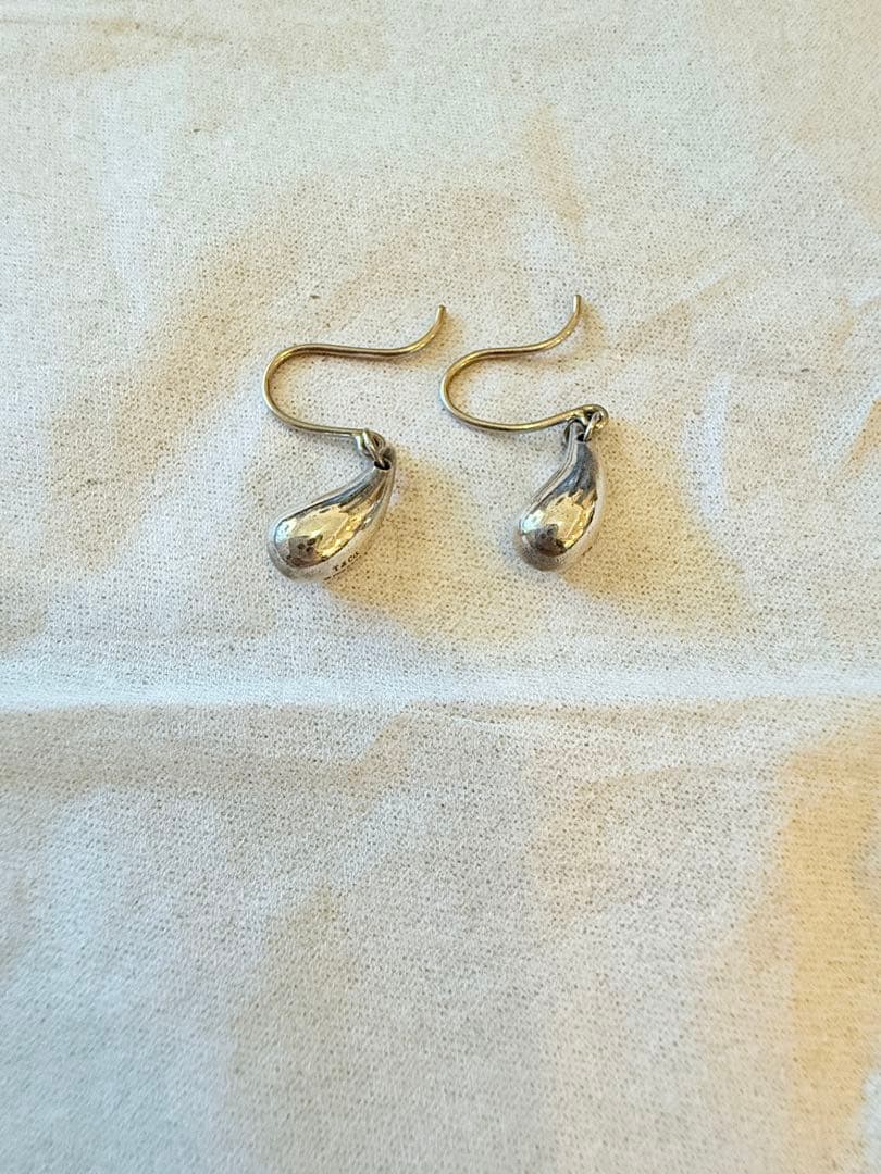 ティファニー　ティアドロップ　SV925ピアス