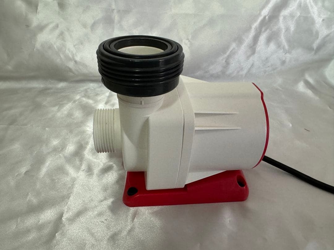 OCTO VarioS 6 循環ポンプ　オクト　reefer170配管付