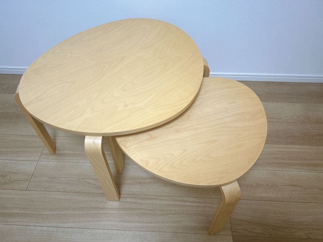 IKEA スヴァルスタ　SVALSTA ネストテーブル　2点セット