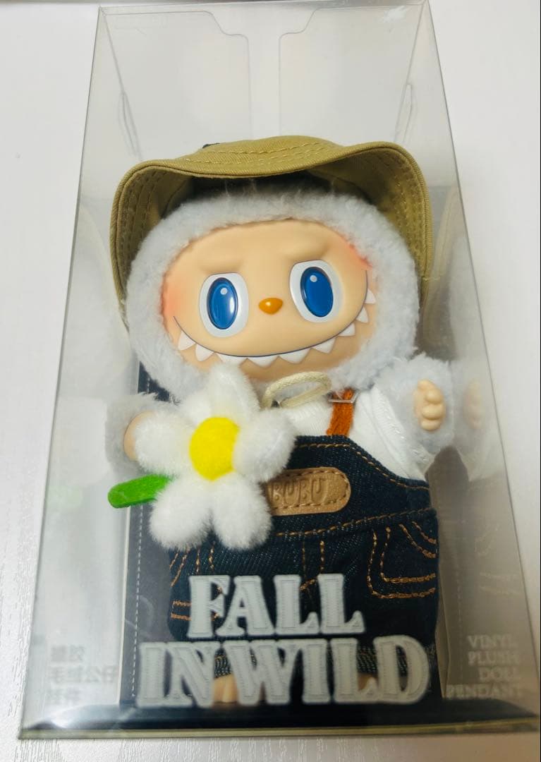 POPMART MONSTERS FALL IN WILD ぬいぐるみペンダント