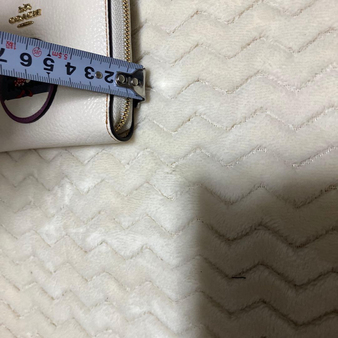 (美品) COACH コーチ　ディズニー　コラボ　ミニー　二つ折り財布