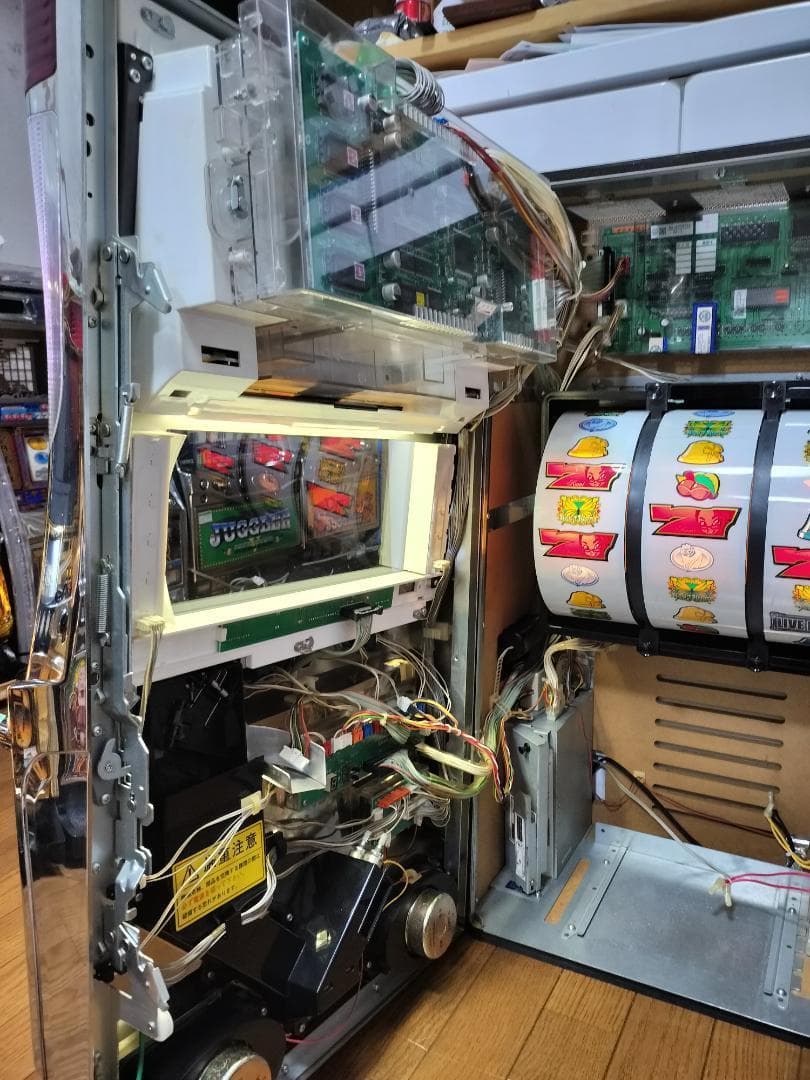 【パチスロ実機】SANKYO★『初代』パチスロ 倖田來未【不要機付】