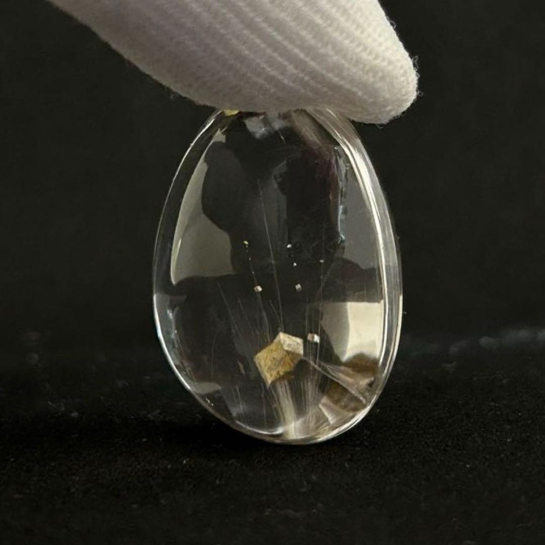 パイライトインクォーツ 六面体パイライト 貫入結晶 ルチルの噴水 激レア！