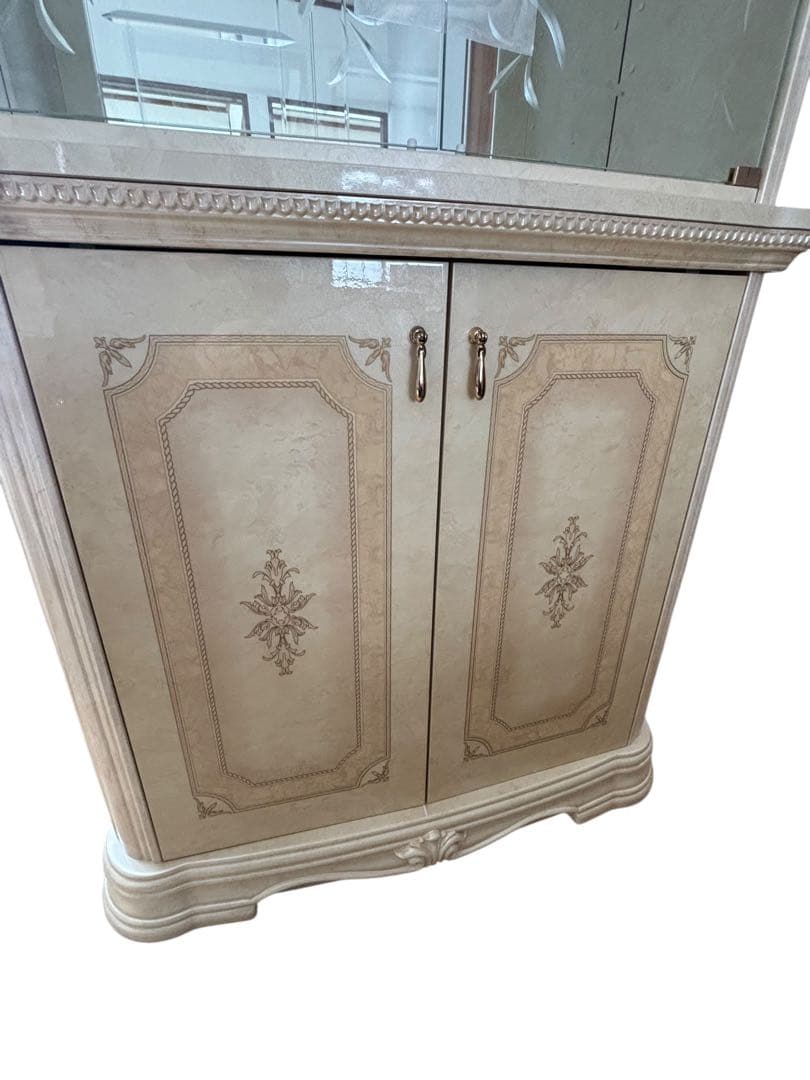 アマルフィ Amalfi 飾り棚 ガラスキャビネット 高級家具