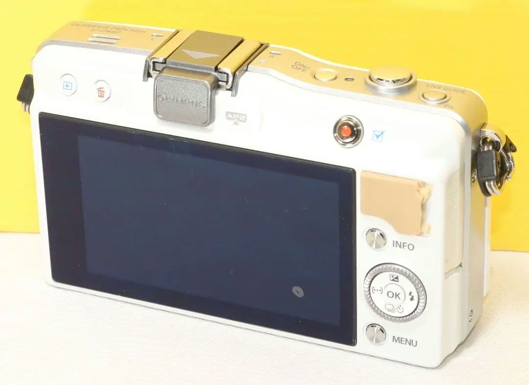 ⭐オリンパス E PM 2 ボディ⭐ホワイト 送料無料⭐