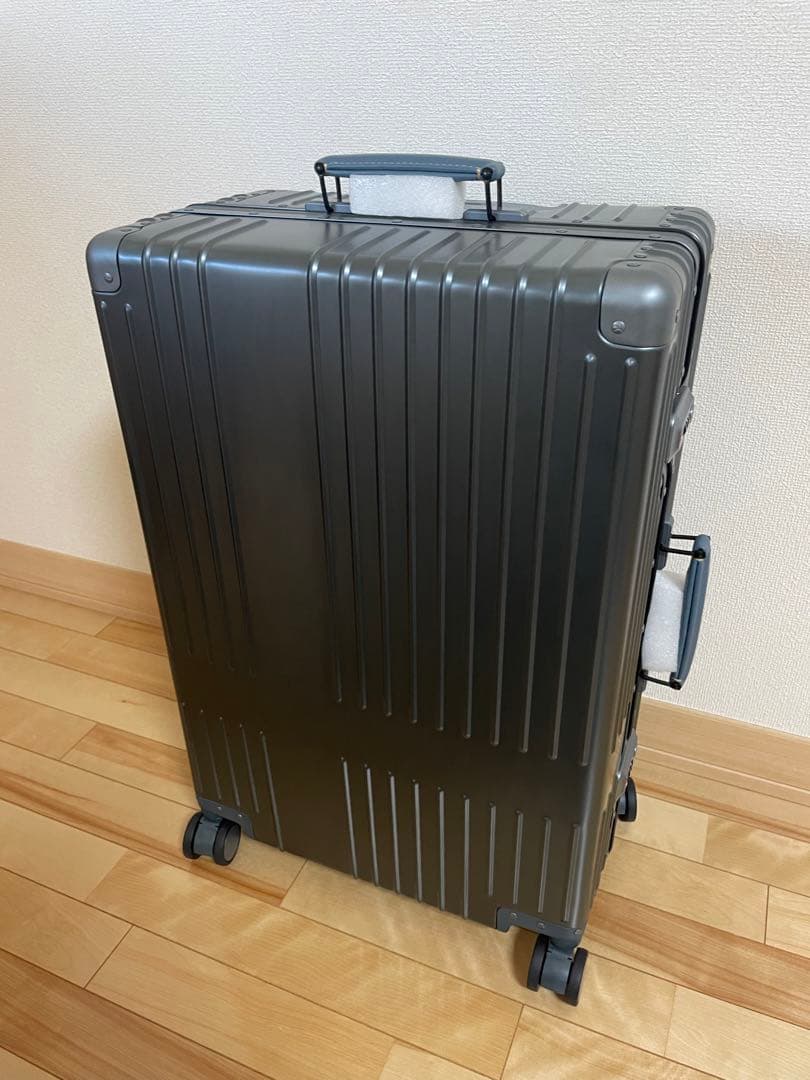 バッグ INV5811STP Sadona Sage Grey 70L Middle