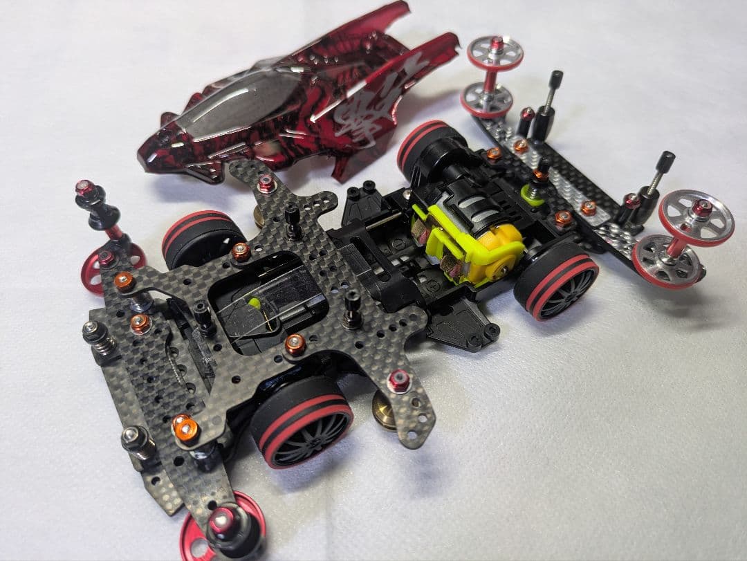 ミニ四駆　タミヤ純正　VZシャーシ　カーボン