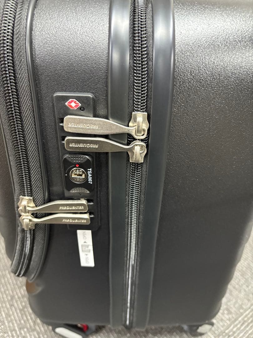 新品 FREQUENTER CLAM 横型 4輪 静音 機内持ち込み可