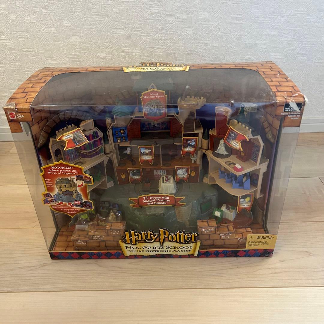 希少　ホグワーツ・スクール デラックスエレクトロニックプレイセット