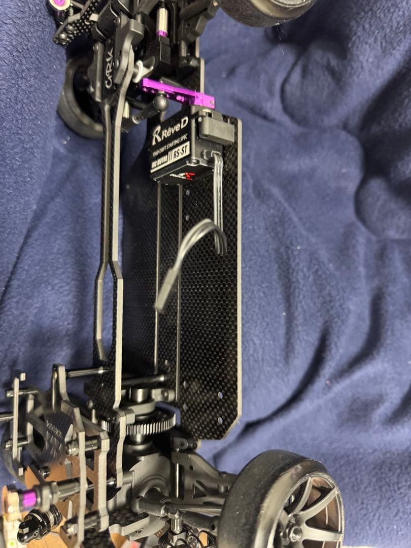 ミャクミャク品　ラジコン　シャーシ、サーボ付き