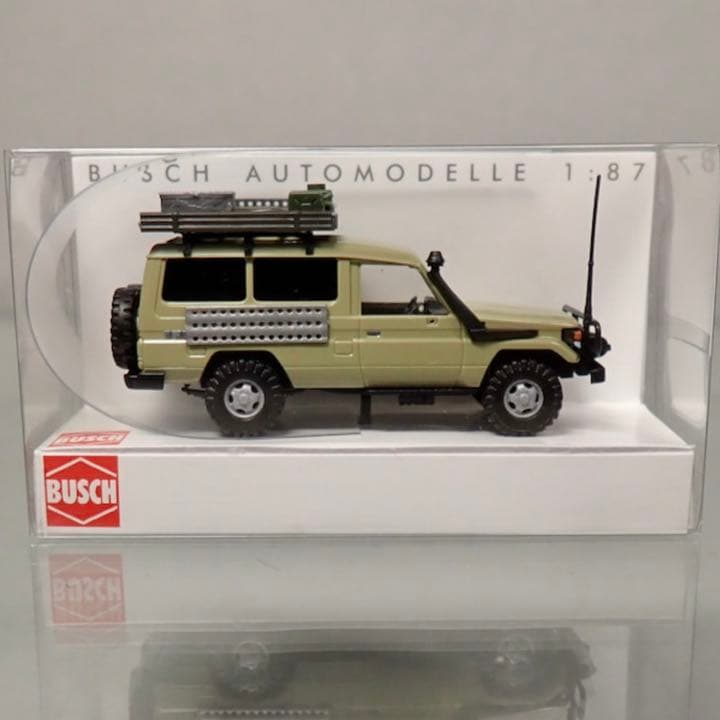 BUSCH トヨタ ランドクルーザー Crazy Cars 1/87ミニカー
