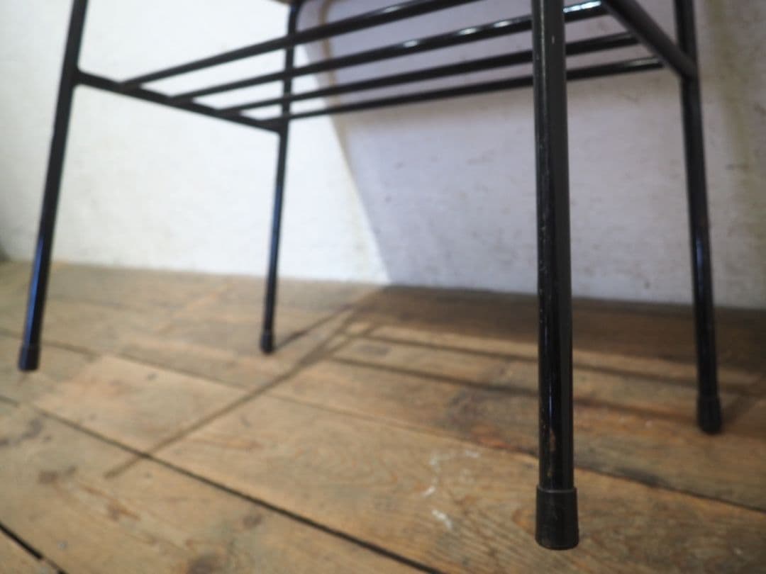 1235 ①古い木と鉄脚のテーブル　デスク　作業台　リメイク　レトロ　ビンテージ