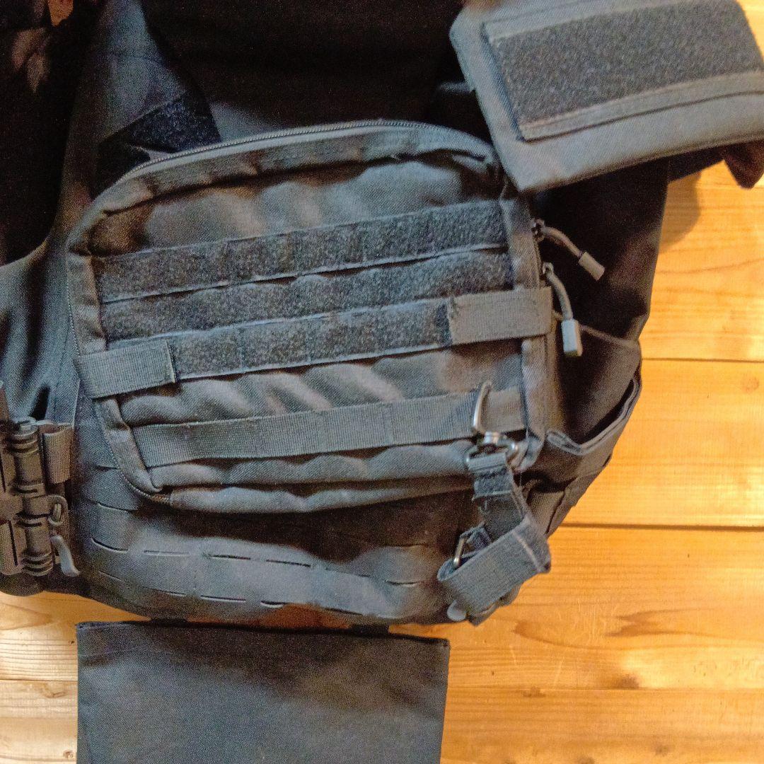 タクティカルベスト ブラック MOLLE　サバゲー用　即発送