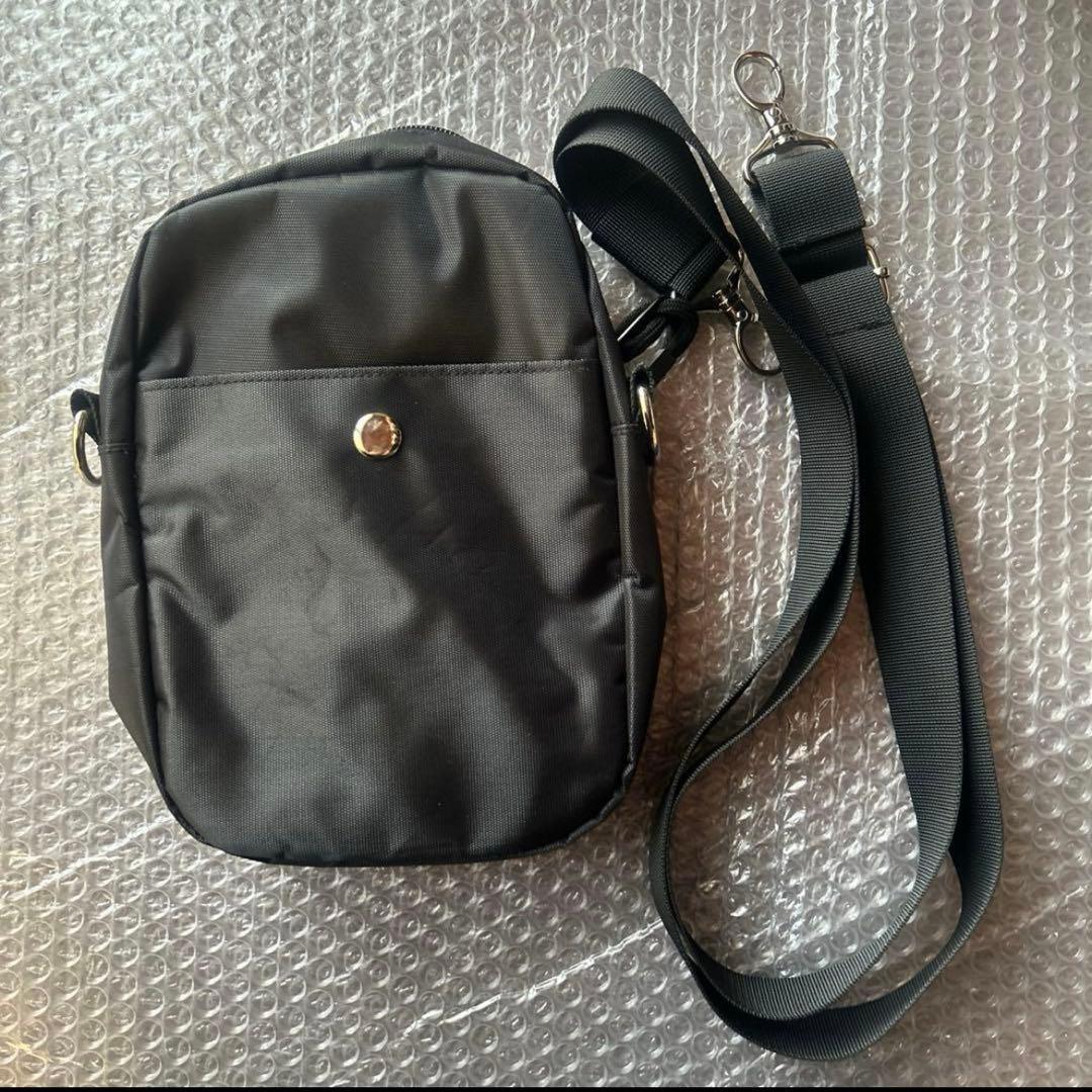 桜田通　スウェットシャツ、タオル、ショルダーバッグ