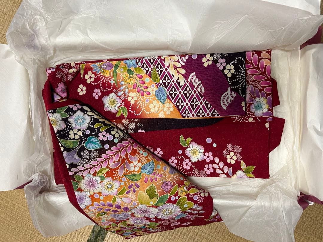 鈴乃屋 振袖フルセット 赤色花柄 (ファーは別売り)