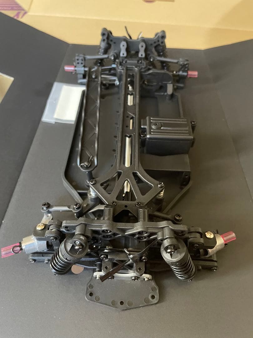 1/10 スバル　レガシィ（BC5)ツール•ド•コルスver. シャーシ組立済