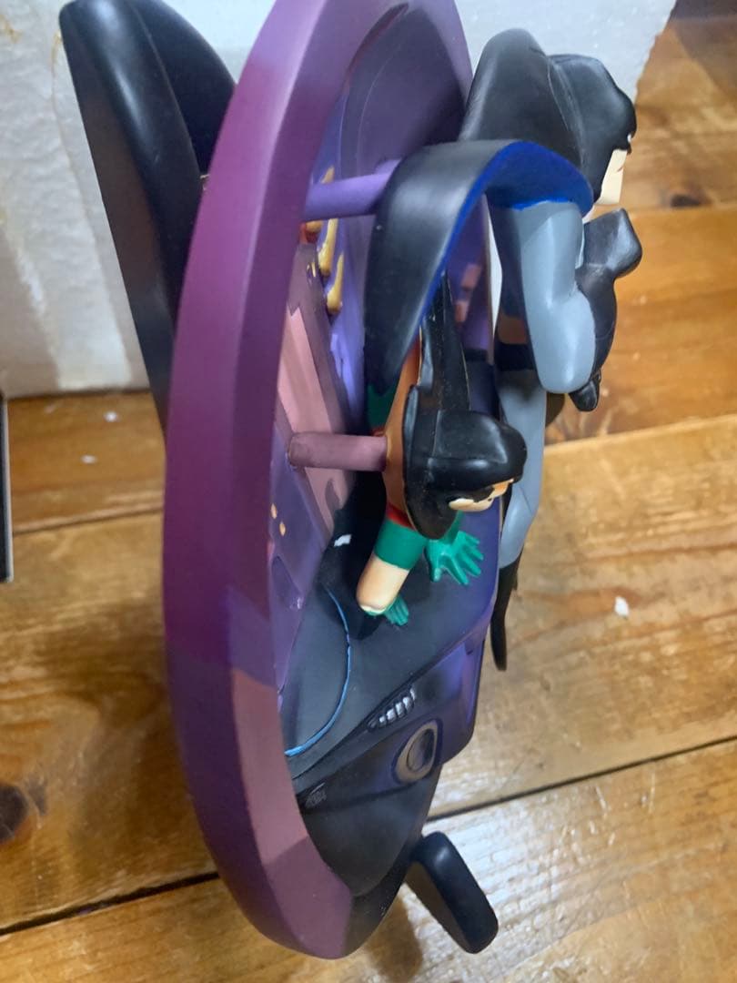 ワーナー バットマンスタチュー