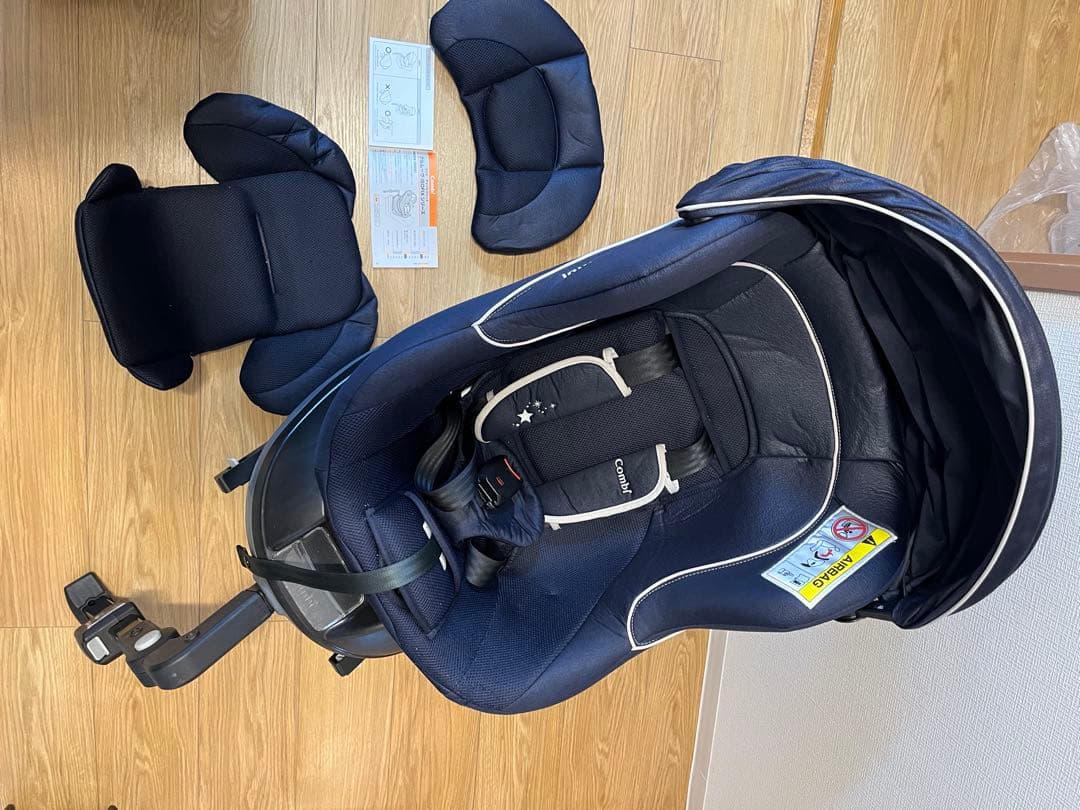 Combi ISOFIXシリーズ 車用チャイルドシート ネイビー