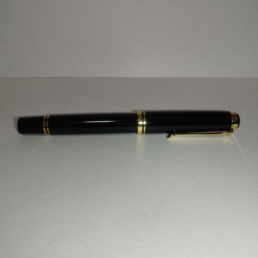 【美品】Pelikan『スーベレーン M600 万年筆 ペン先F』黒×金
