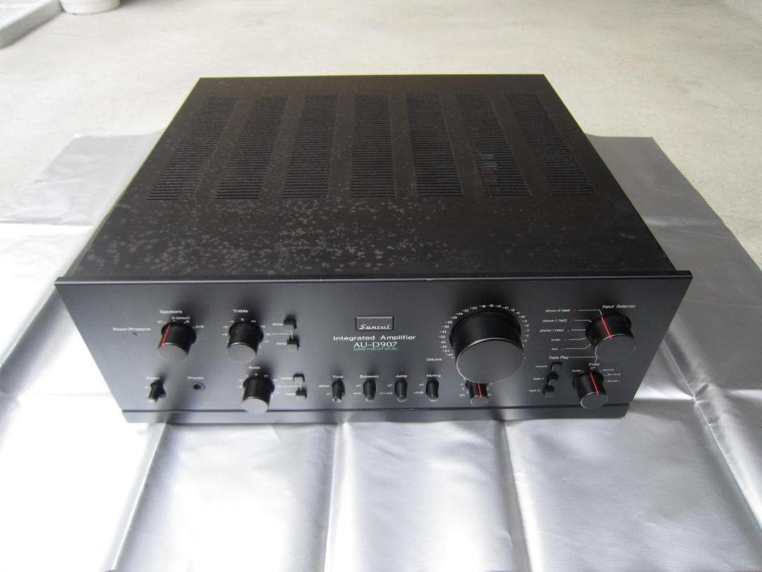 AU-D907 　DCプリメインアンプ　♥正面操作パネル類は結構きれい♥