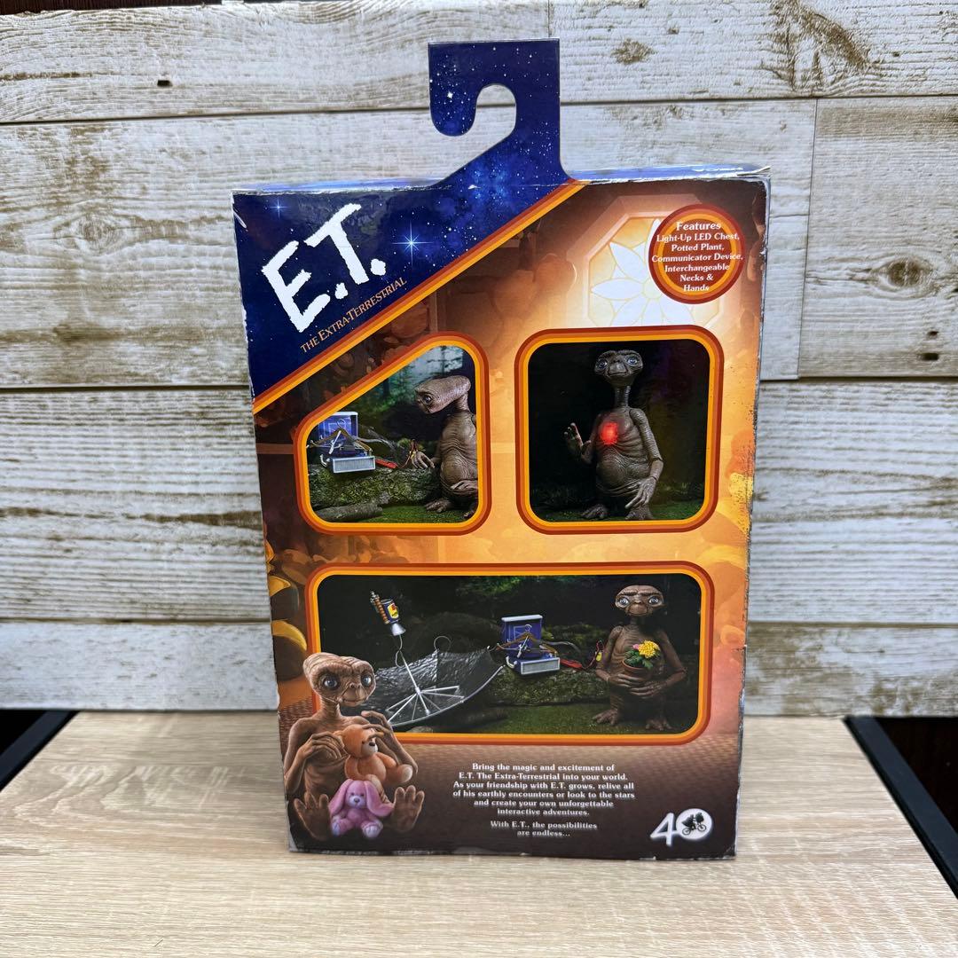 DELUXE ULTIMATE E.T. フィギュア