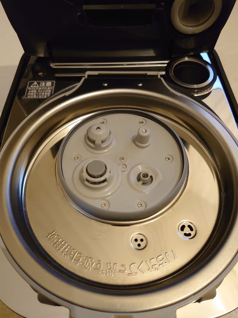 【極美品】 Panasonic パナソニック 炊飯器 SR-VSX108