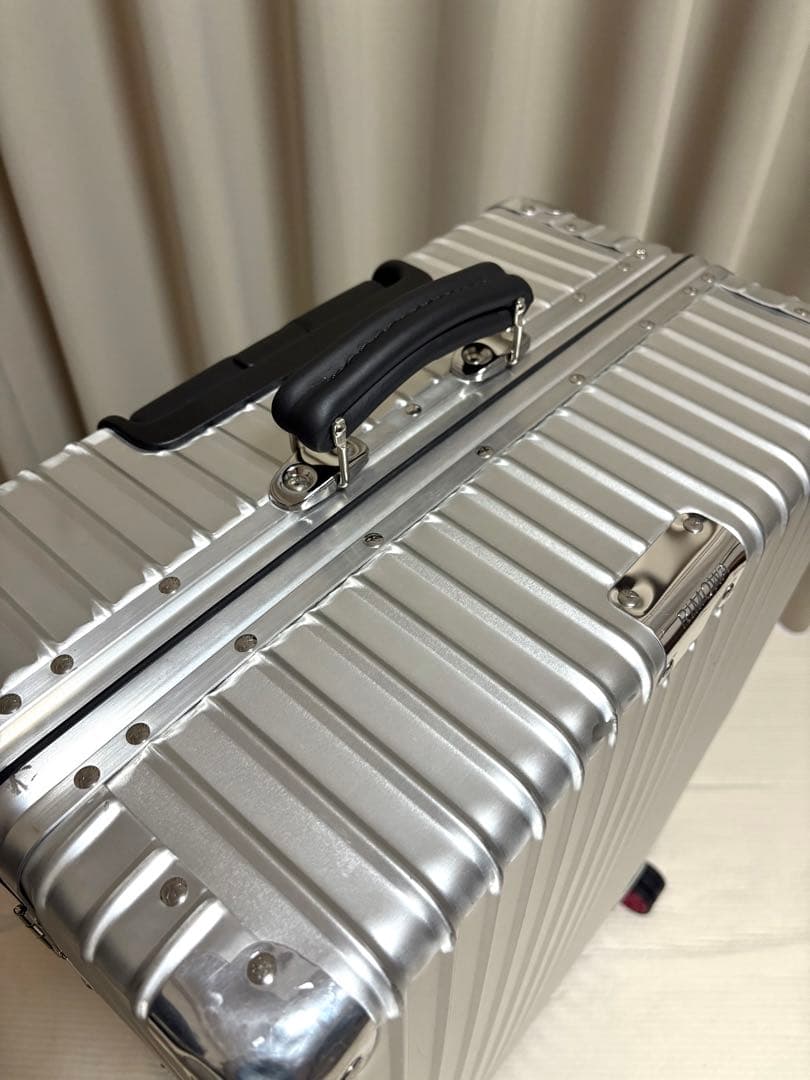 リモワ　クラシック　チェックイン L 84L スーツケース 現行モデル