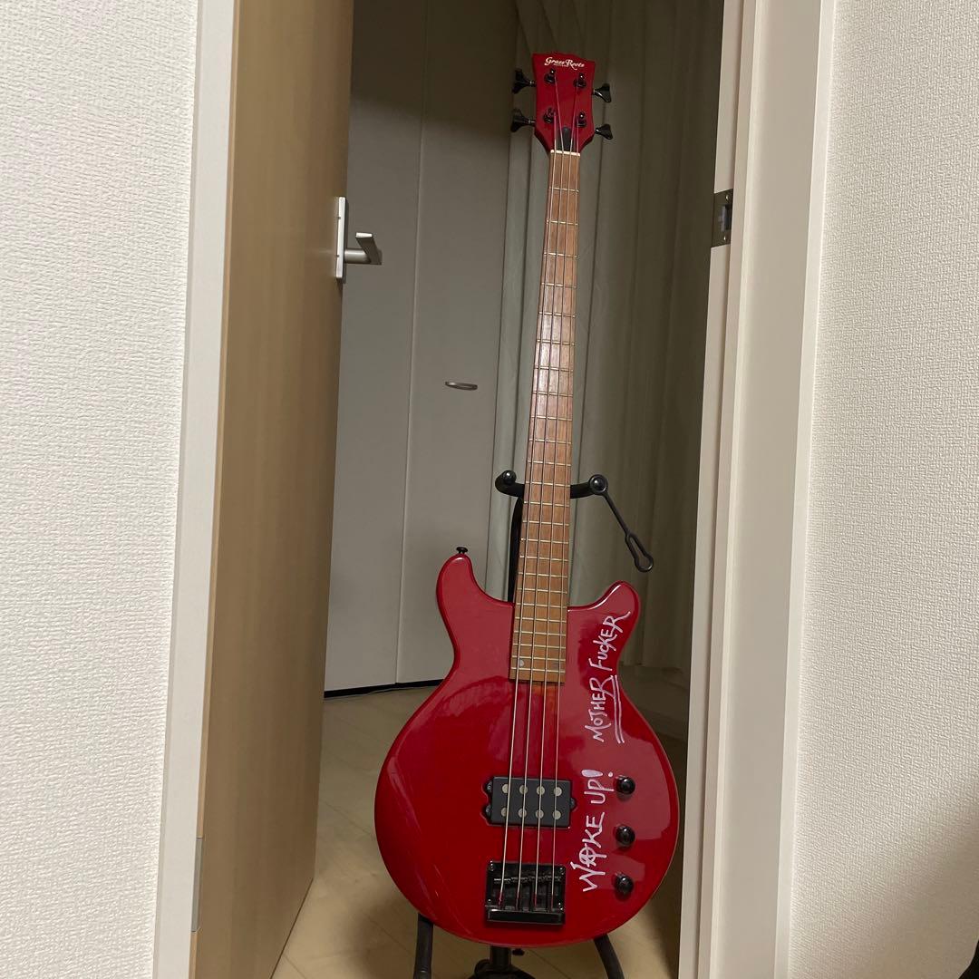 赤色 4弦エレキベース グラスルーツ