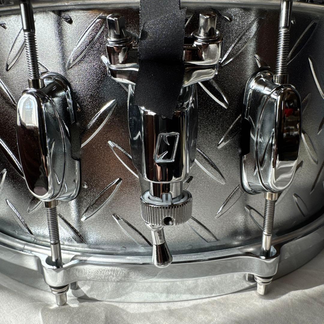 LU1465N Lars Ulrich Signature Model新品　箱無