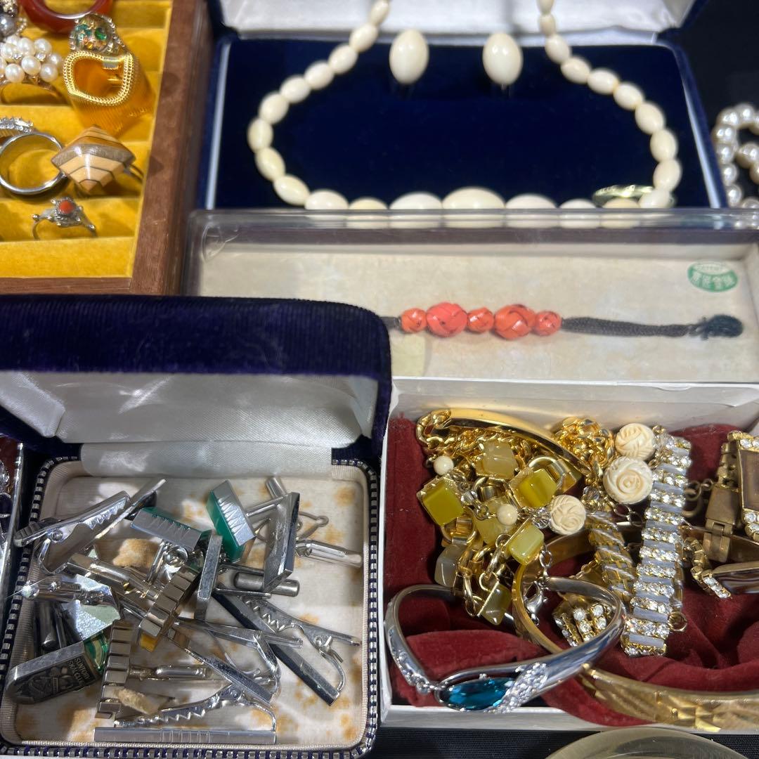 PB233 約4.1kg 不用品　片付品　整理品　遺品　アクセサリーまとめ売り