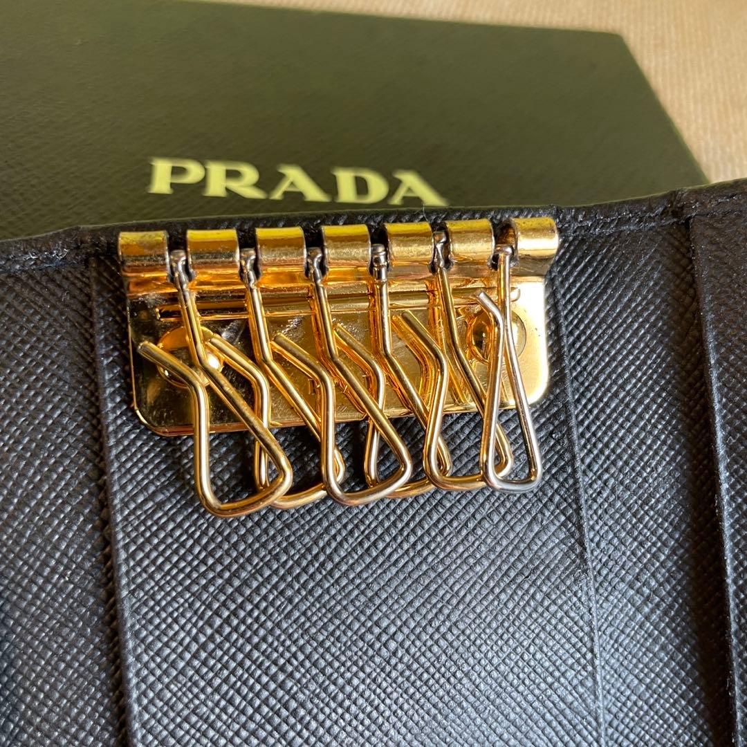 正規品❤️極美品⭐️プラダ　PRADA 男女　キーケース　ブラック　黒