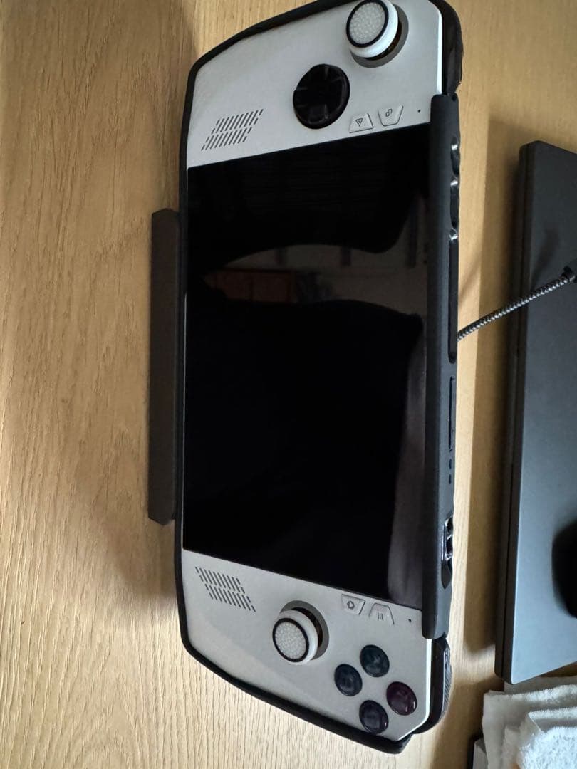 ふちこ【美品】ASUS ROG Ally（500GB）セット