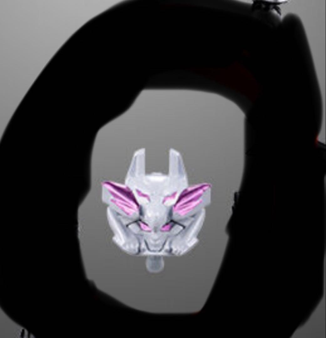 ミニプラ　ダークウルフデカリバー50 勇動　掌動　超動　装動