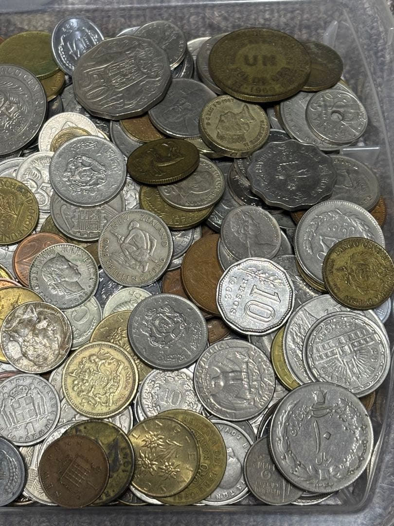 ま*お様 外国　旧硬貨　古銭まとめ　約3キロ