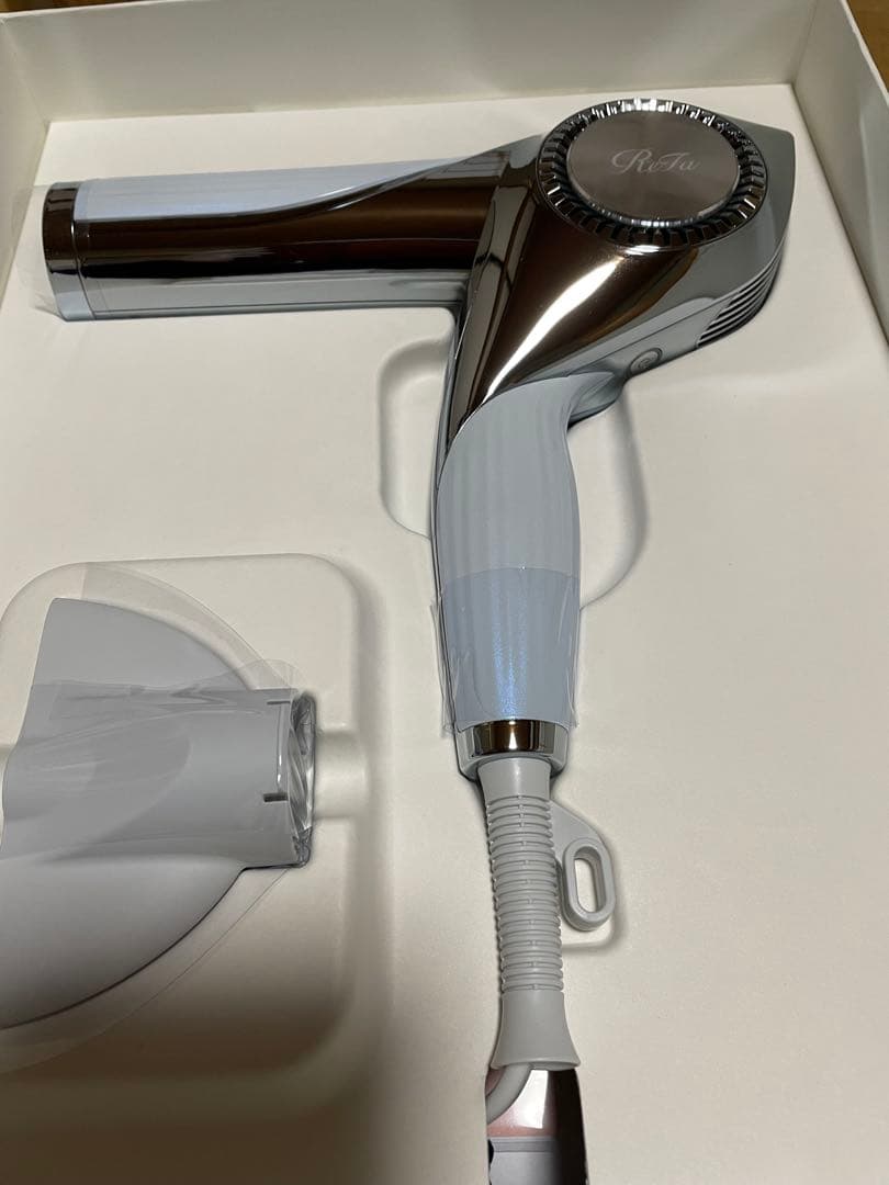 最終値下げ‼️ReFa BX ホワイト 美容ドライヤー