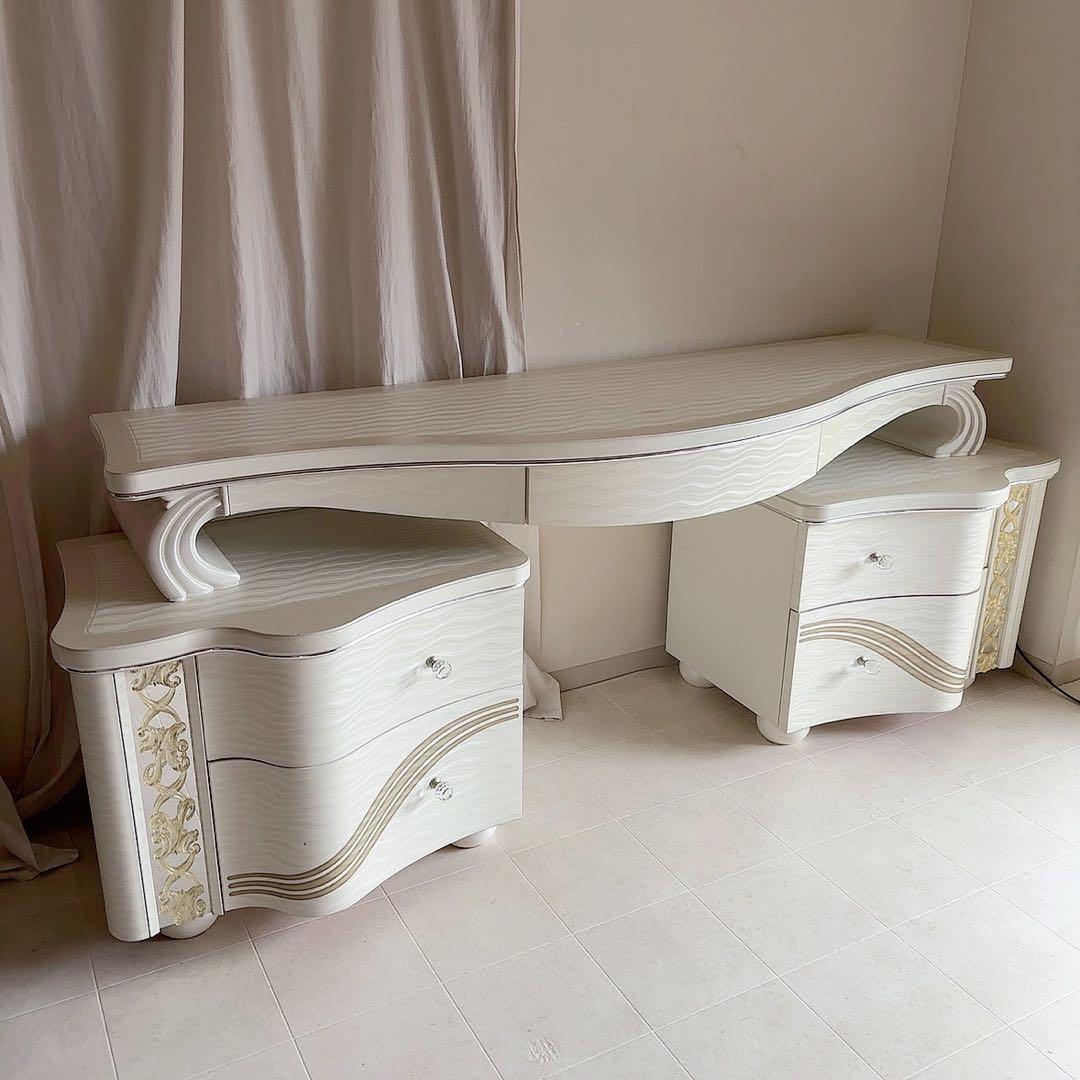 イタリア製　サイドボード　テレビボード　ドレッサー　アレドクラシック　ARRED