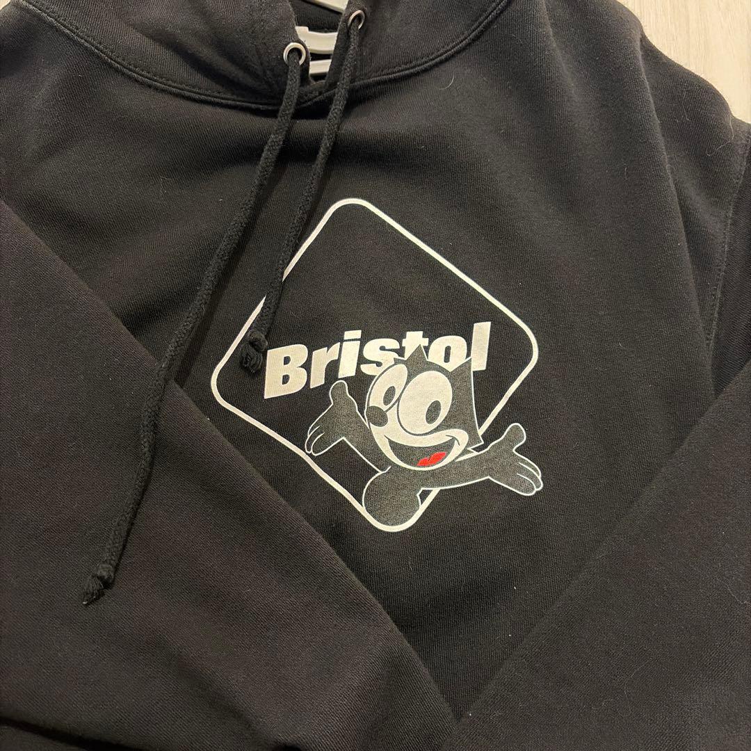 Bristol フード付きパーカー 黒