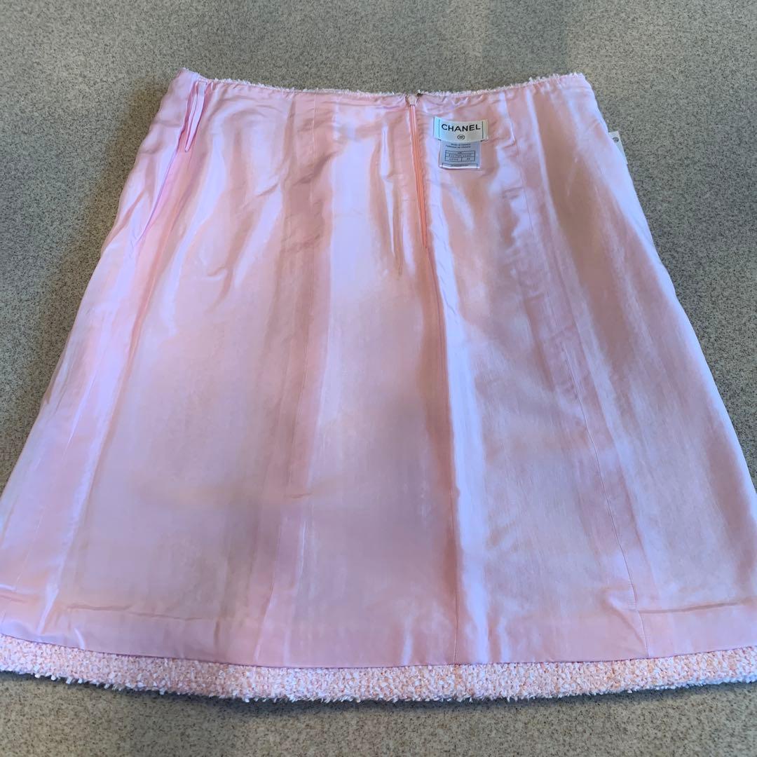 CHANEL シャネル　ピンクスカート　ウエスト部分に小さなココマーク入り　L