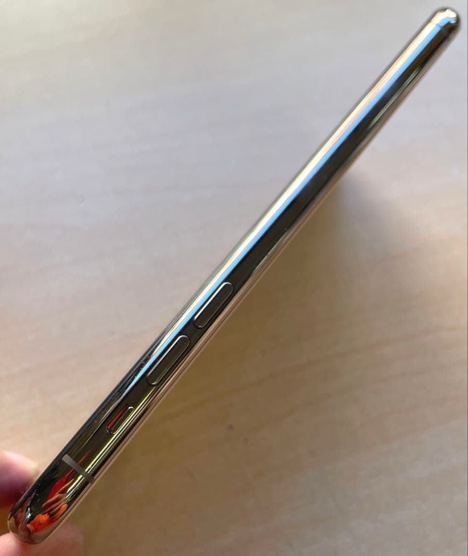 iPhone 11 Pro Max ゴールド　64GB 美品　バッテリー99%