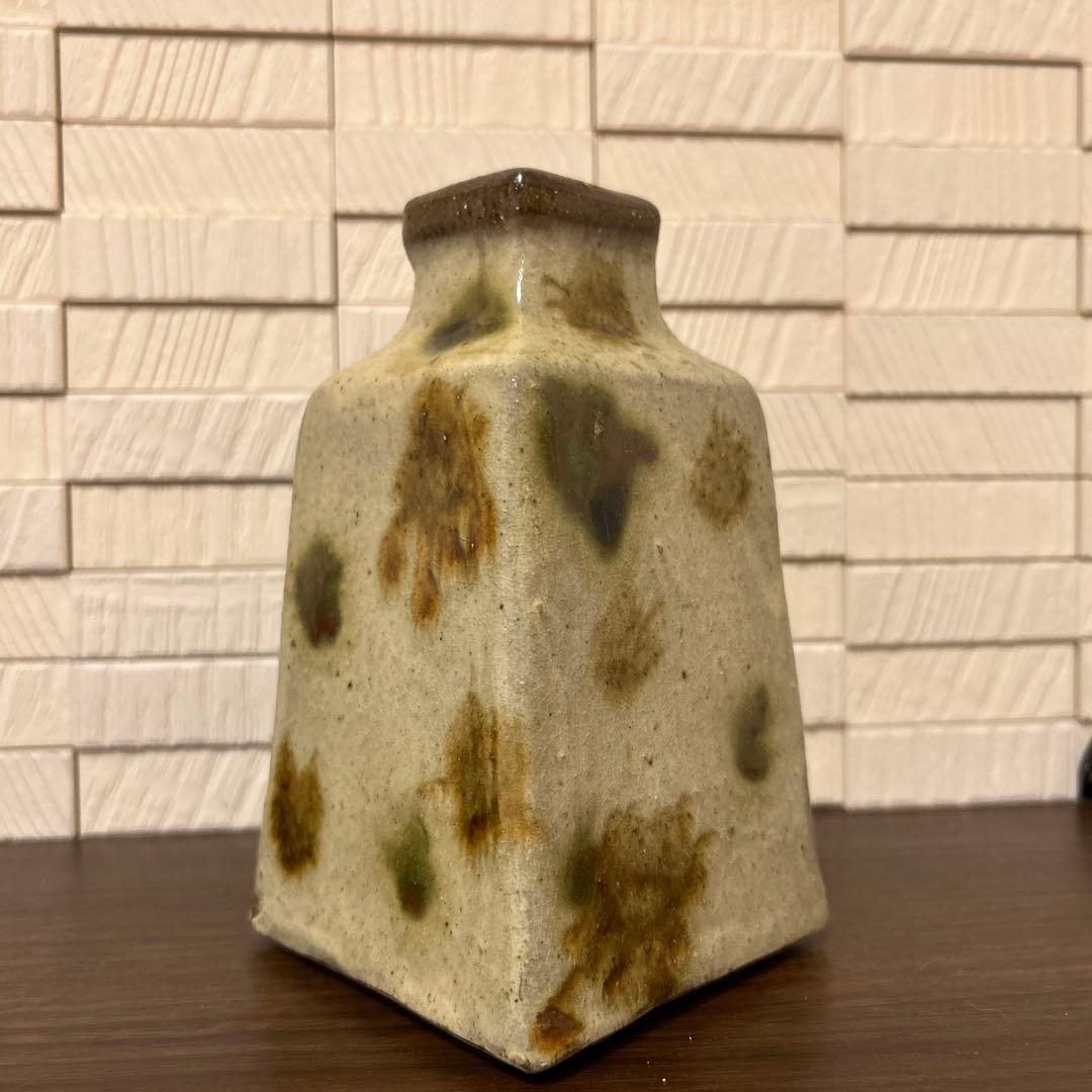 やちむん　照屋窯（照屋佳信）　角瓶