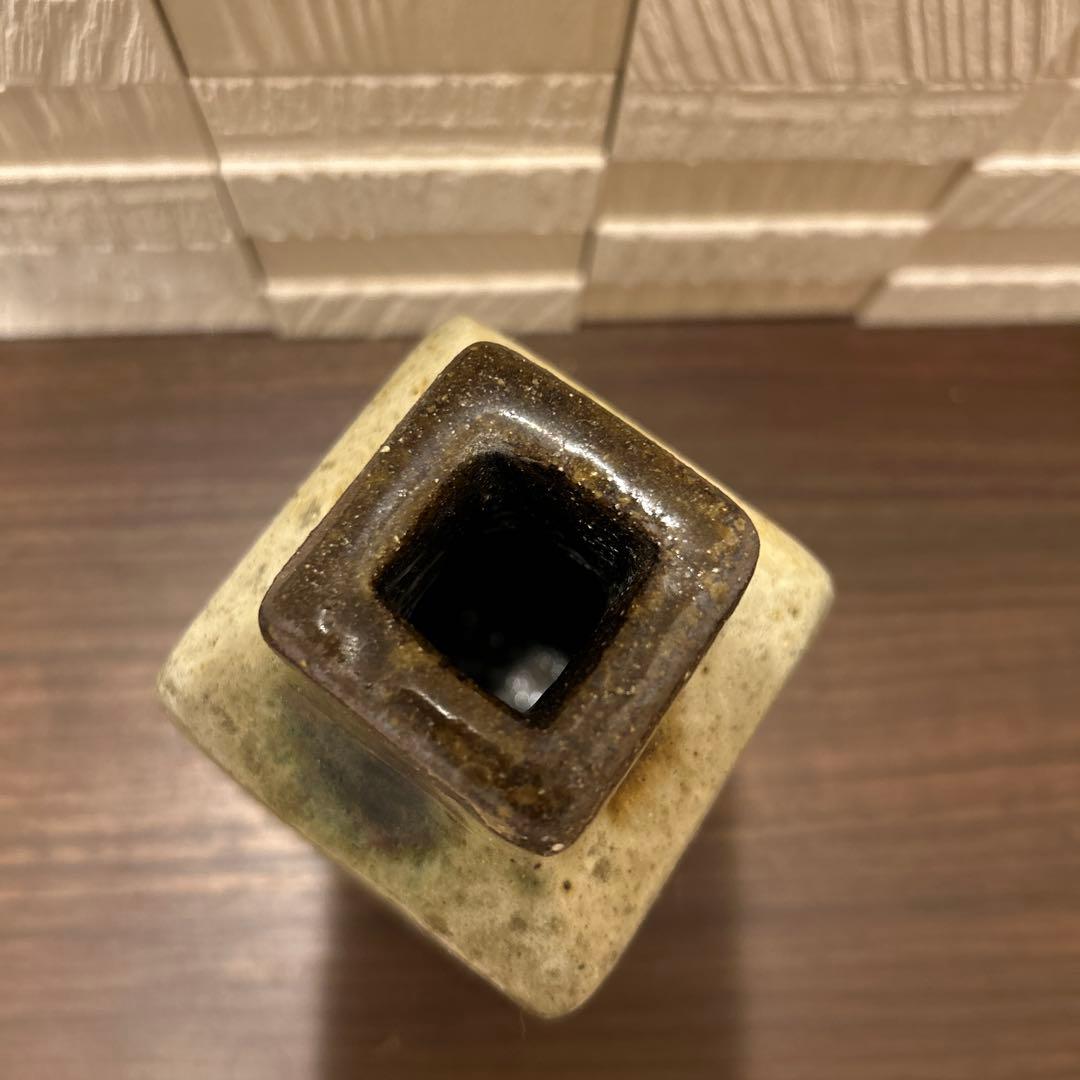 やちむん　照屋窯（照屋佳信）　角瓶