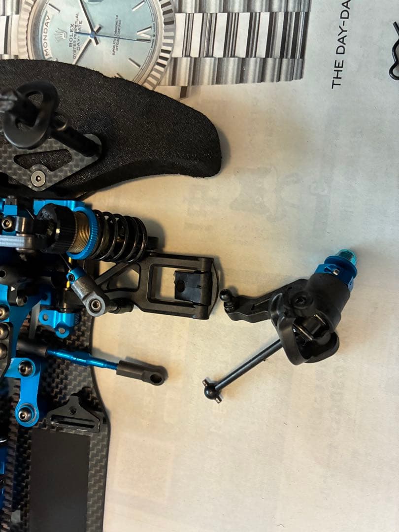 タミヤラジコンカー TRF419X カーボン製シャーシ、走行メカ付き