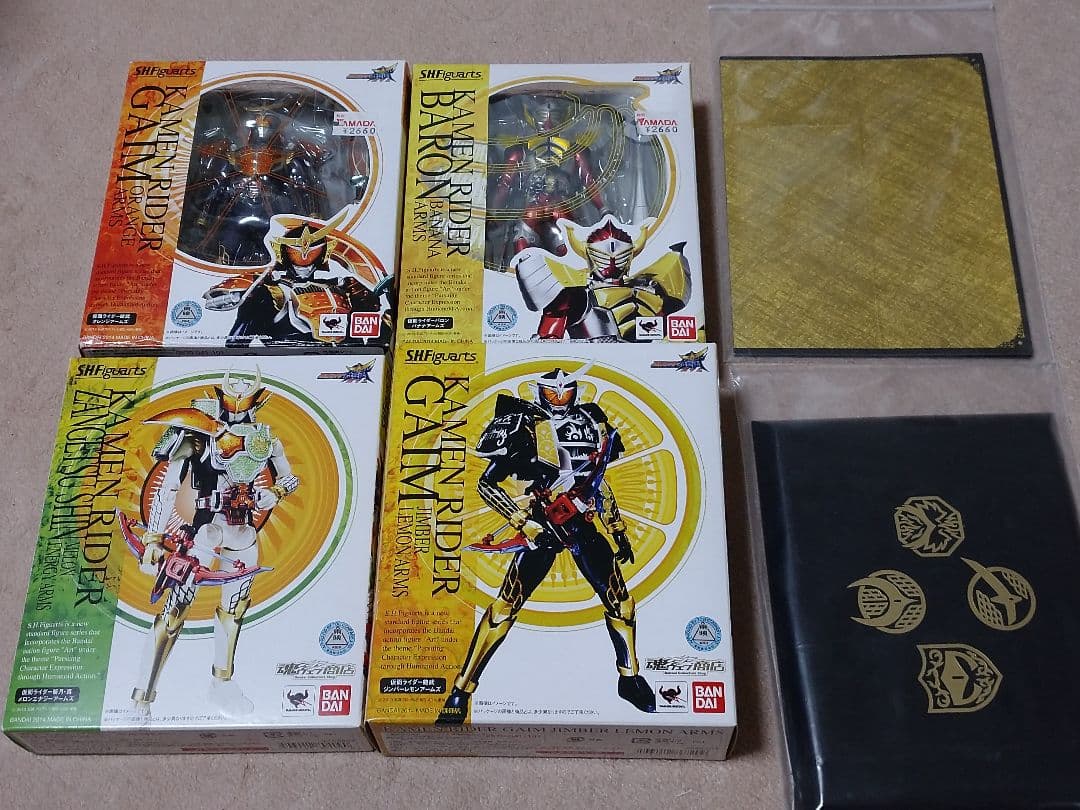 フィギュアーツ　仮面ライダー鎧武セット